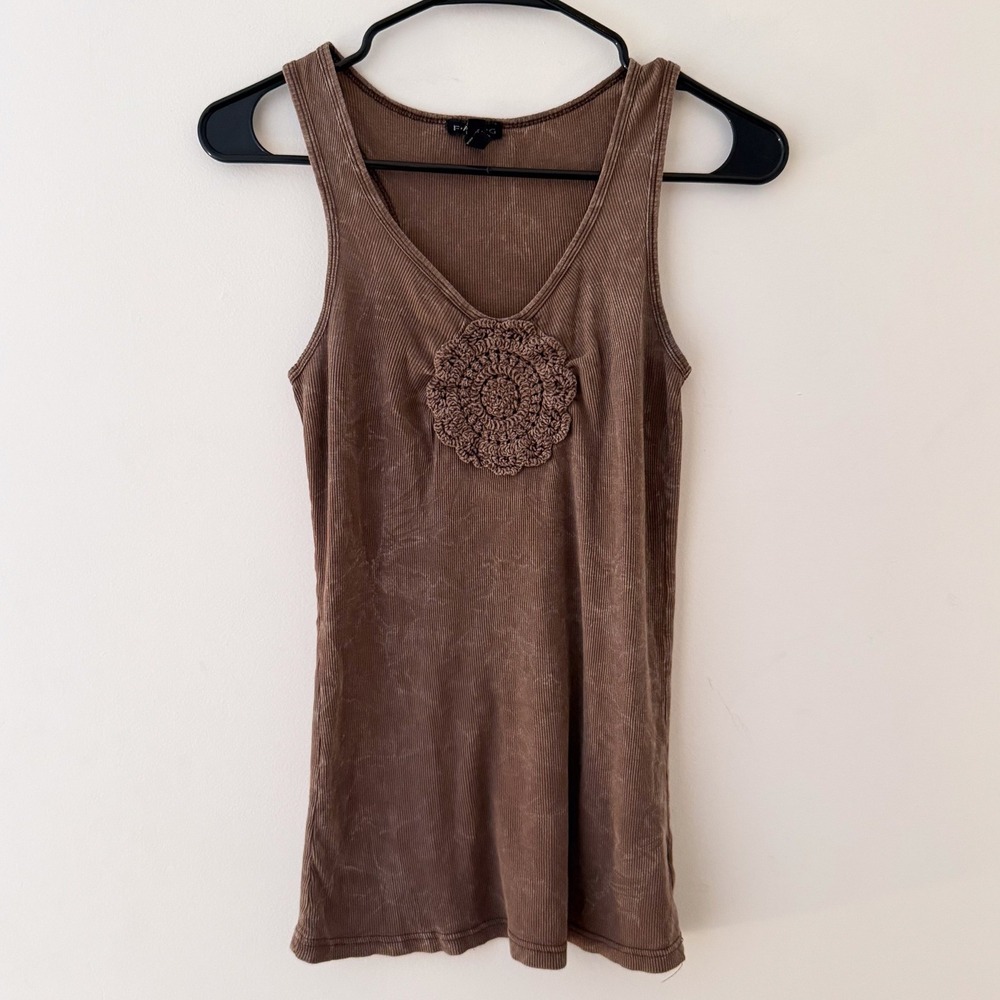 Y2K Brown Ribbed Tank Top Crochet Flower‎ Detail Women's Size M Indie Grunge